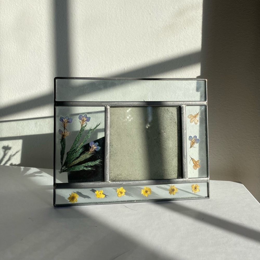 Vintage Pressed Flower Metal Picture Frame